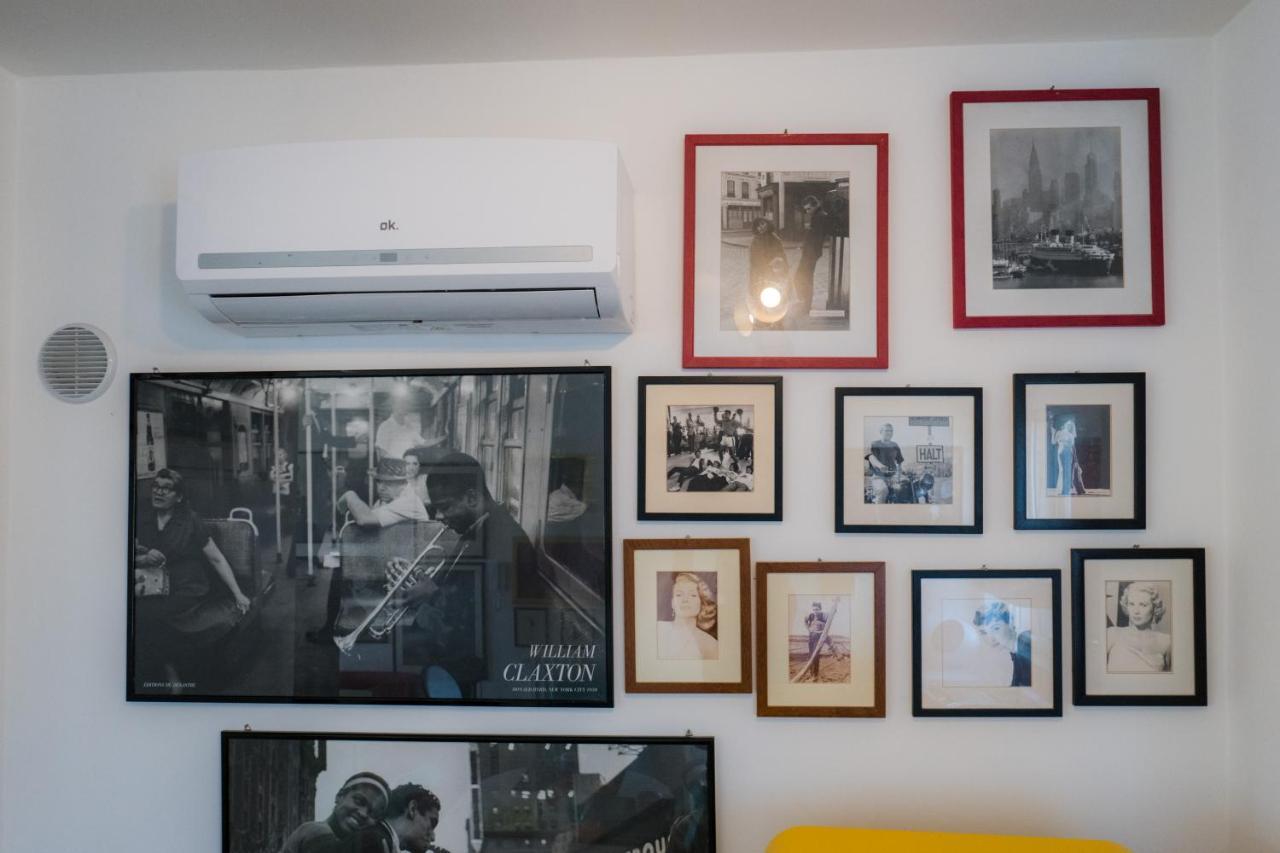 Hollywood Apartment Near Station With Parking Бари Екстериор снимка